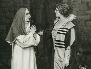 Farrar and Perini in Suor Angelica in 1918