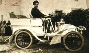 Puccini DeDion-Bouton 1902